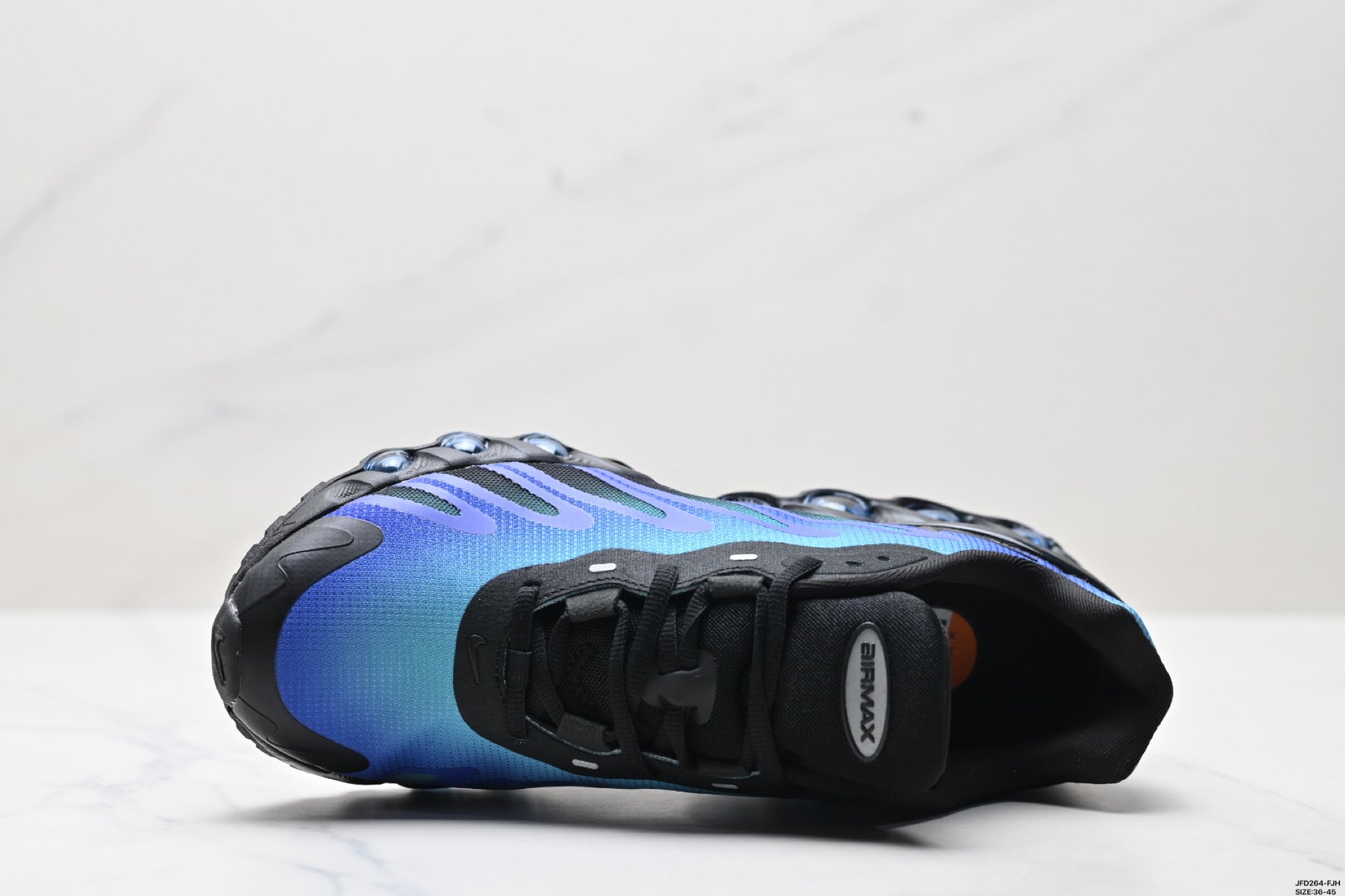 Nike Air Max DN8 Low Hyper Royal Blue Black Shoes