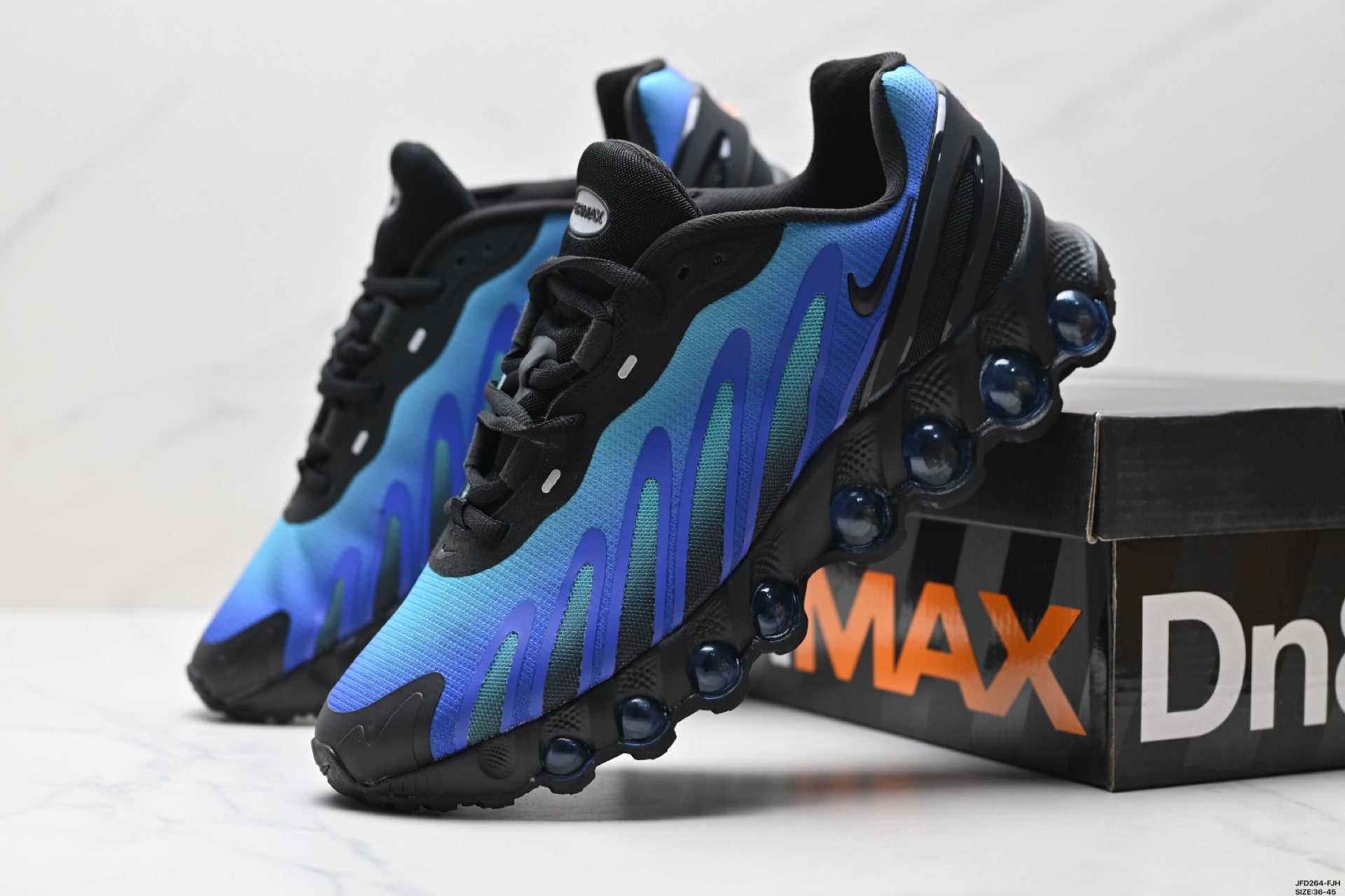 Nike Air Max DN8 Low Hyper Royal Blue Black Shoes